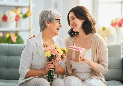 Top 10 món quà tặng mẹ ý nghĩa nhất ai cũng phải biết.