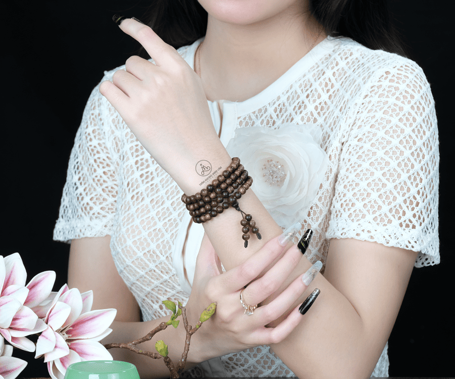 Vòng Trầm Hương Tự Nhiên 108