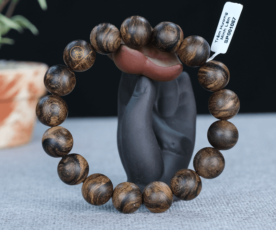 Trầm Hương Tự Nhiên Cận chìm – 12li VIP