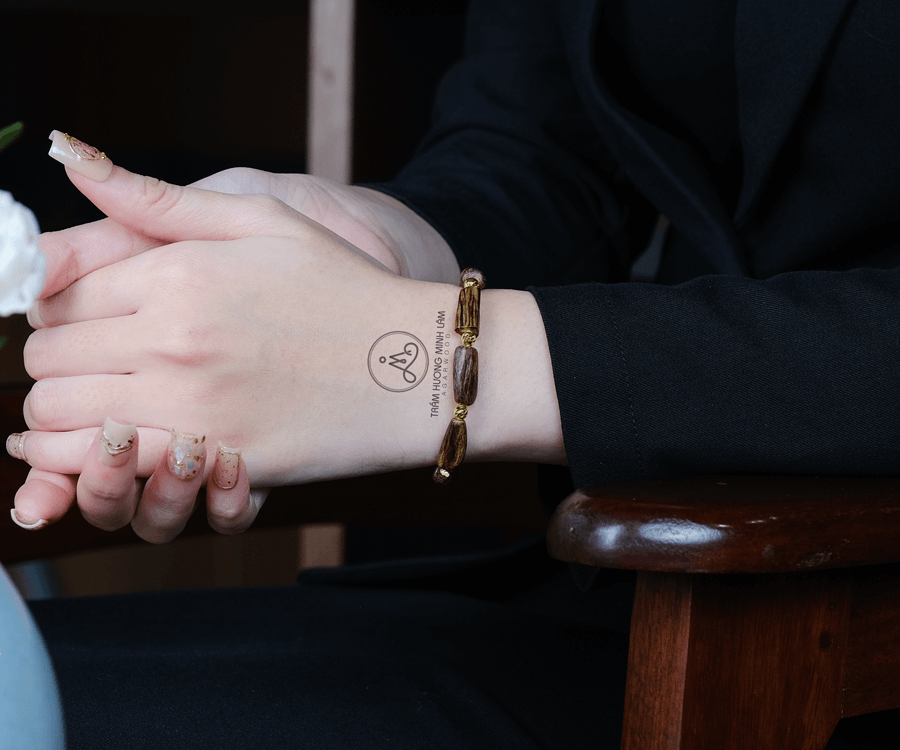 Trầm Hương Tự Nhiên Thô – VIP