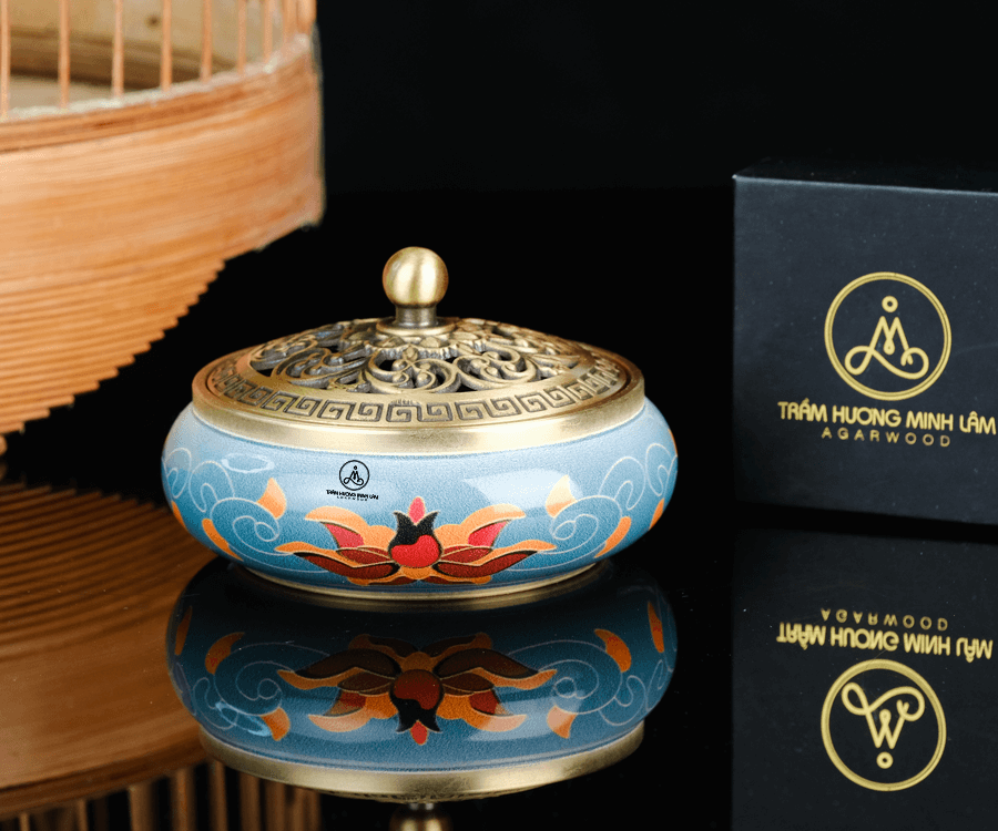 Lư đồng hoa văn xông trầm