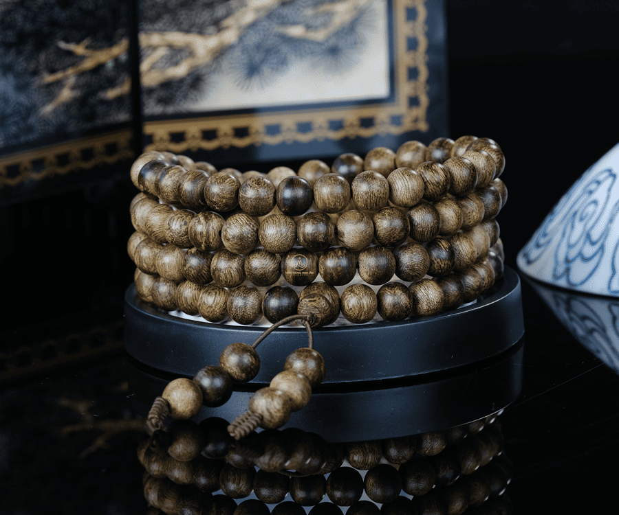Vòng trầm hương cao cấp 108